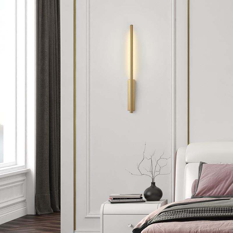 Minimalist Golden Line Wall Lamp