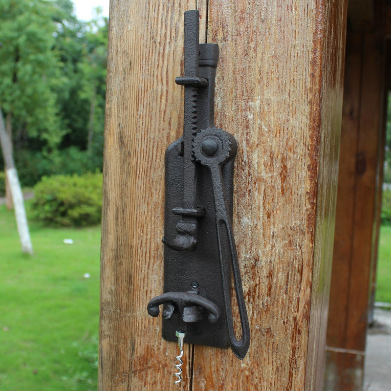 Versatile beer and wine opener Saor Style