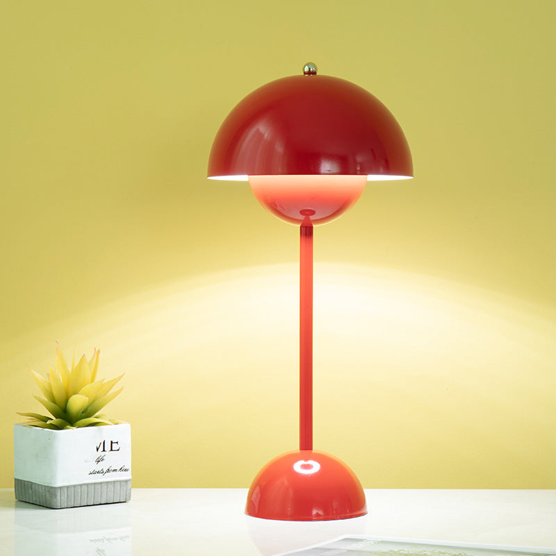 Creative Nordic Simple Bud Table Lamp Saor Style