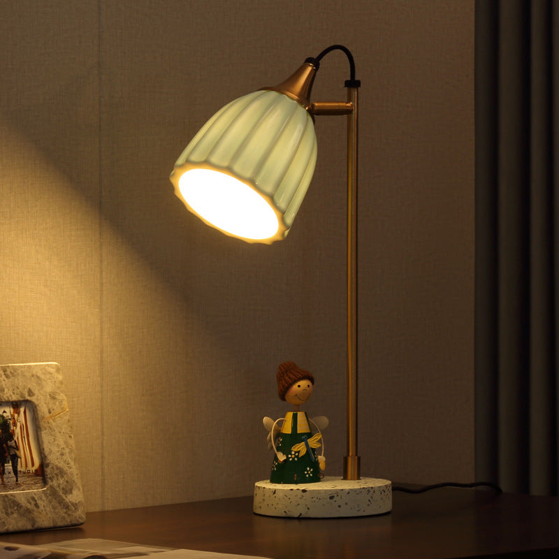 Nordic Style Light-transmitting Ceramic Ins Table Lamp GND Products