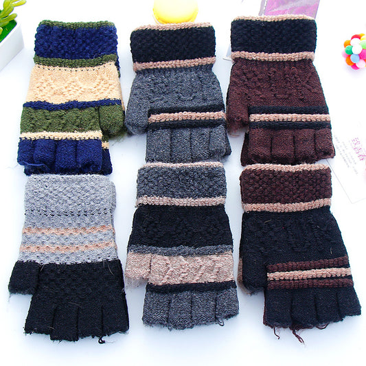 Warm knitted gloves