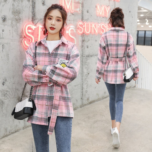 Tie two thick plaid shirts Saor Style