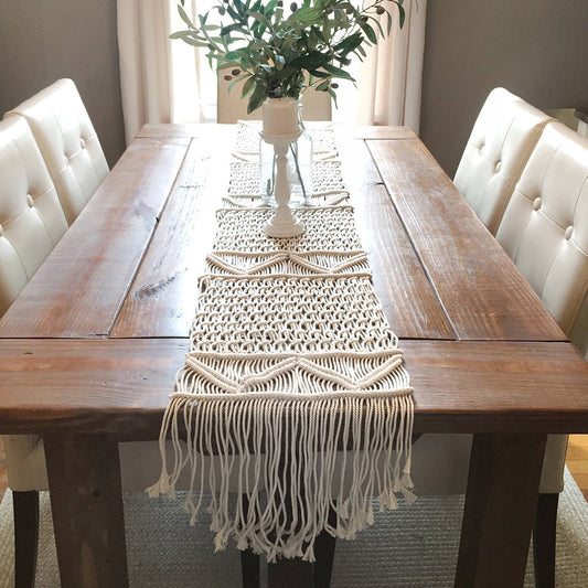 Decorative Hand Woven Table Carpet