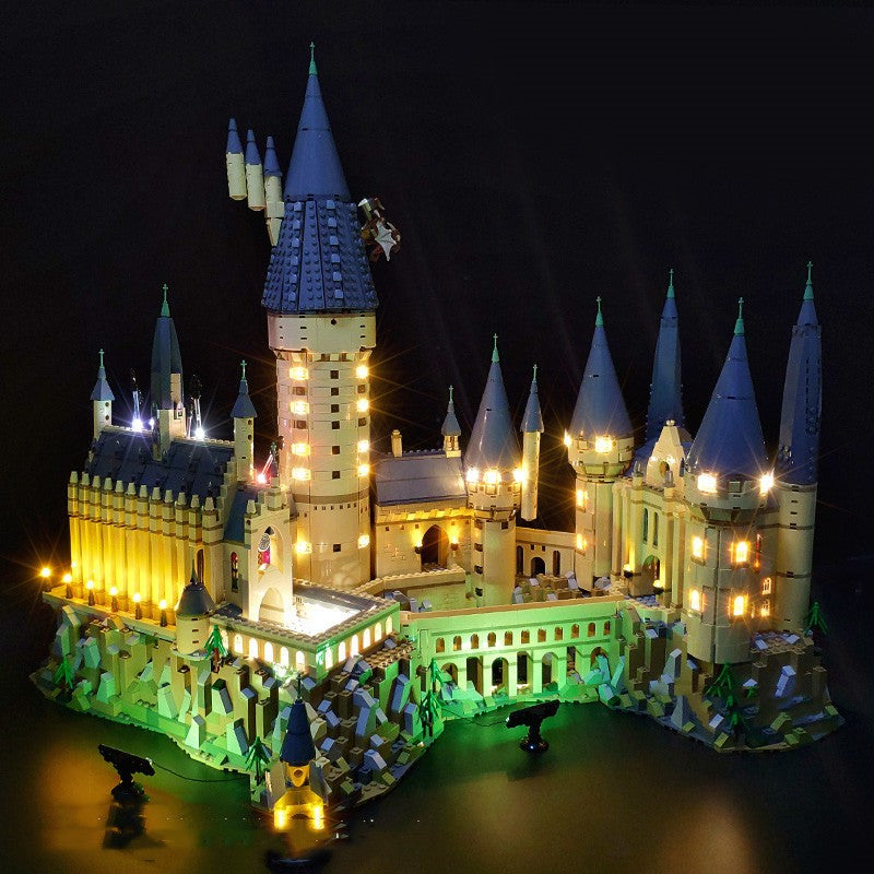 Plastic Lighting Suit Castle Set