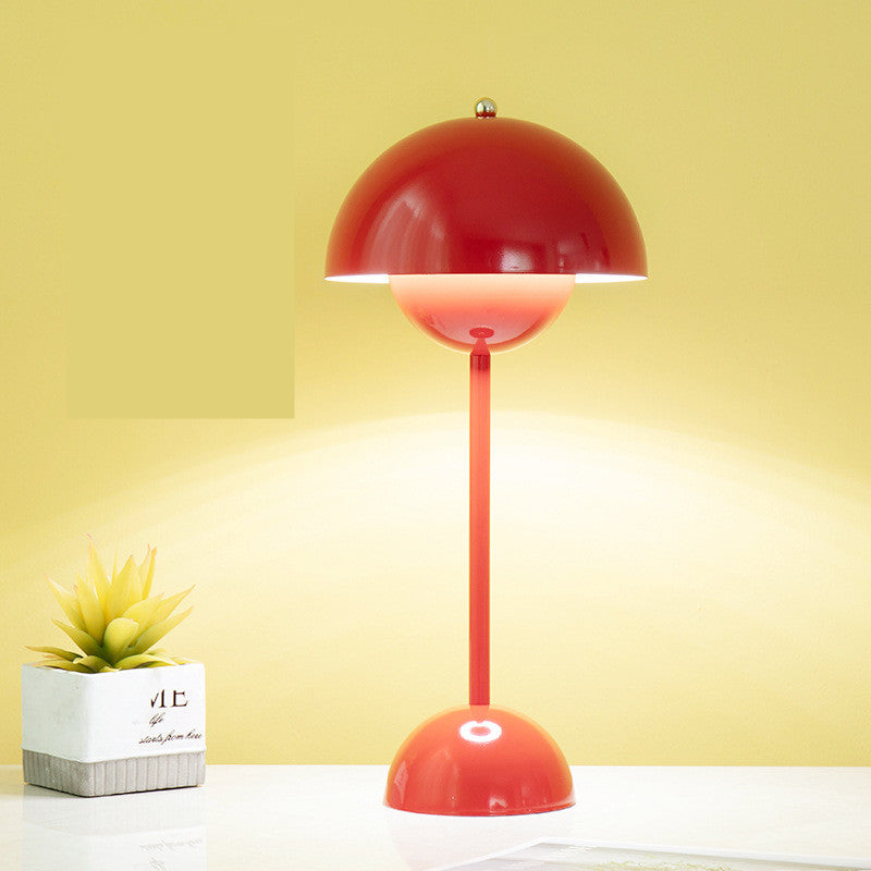 Creative Nordic Simple Bud Table Lamp Saor Style