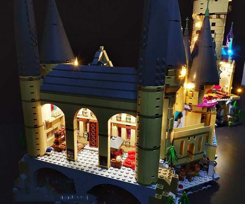Plastic Lighting Suit Castle Set