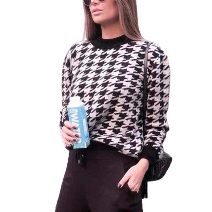 Houndstooth knitted sweater