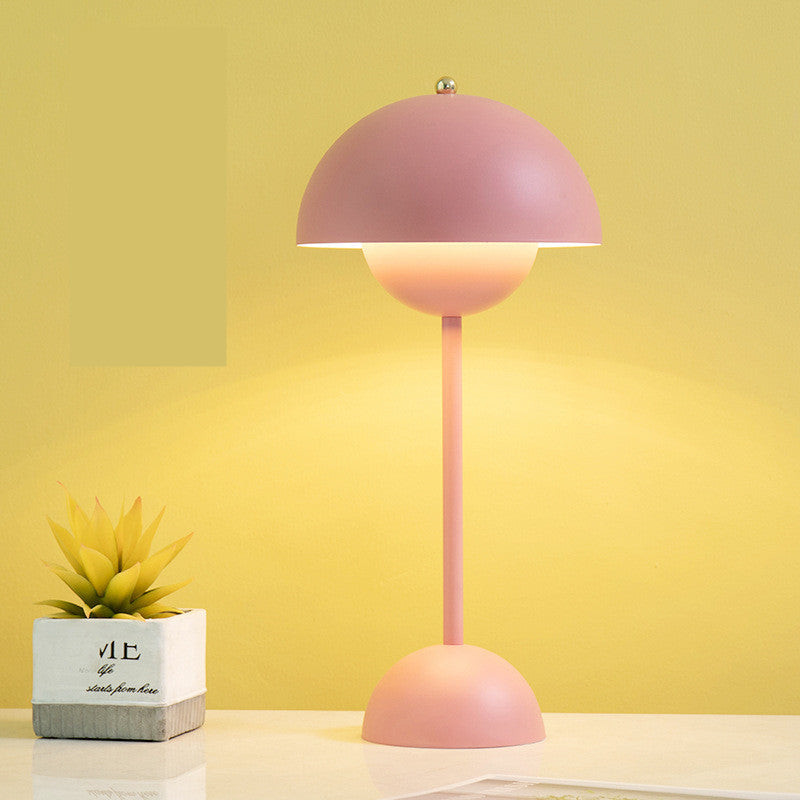 Creative Nordic Simple Bud Table Lamp Saor Style