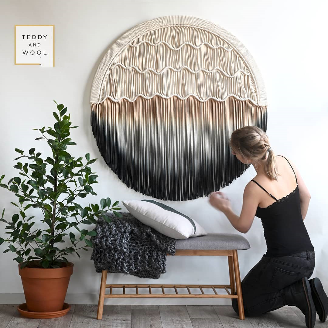 Nordic Hand-dyed Woven Round Tapestry Saor Style