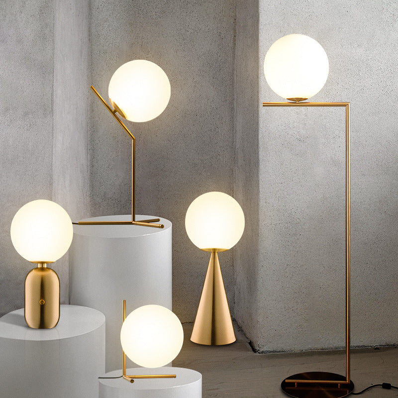 Nordic Modern Vertical Bedroom Bedside Lamp Saor Style