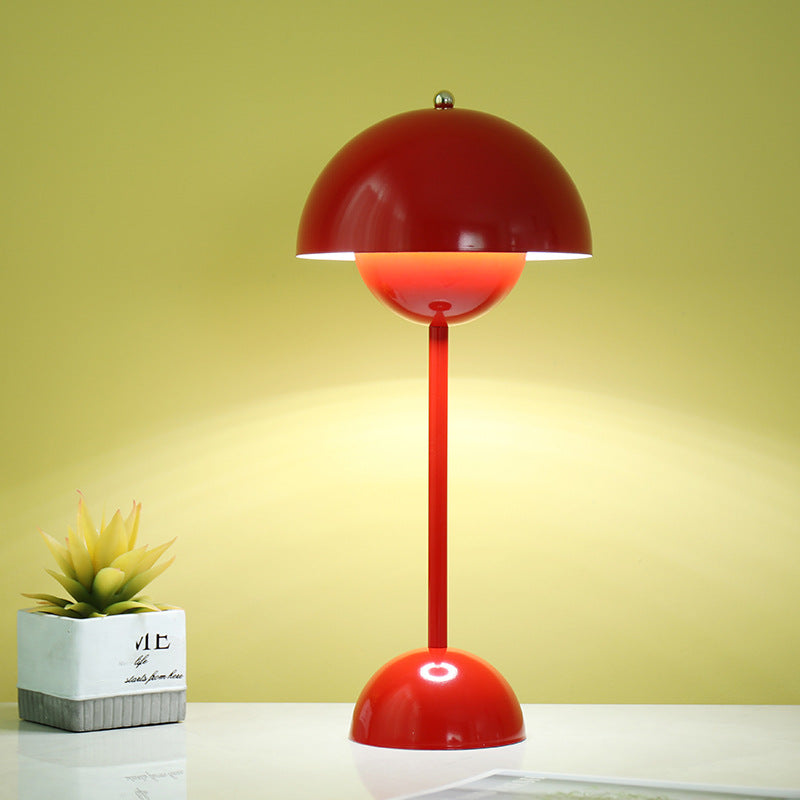 Creative Nordic Simple Bud Table Lamp Saor Style