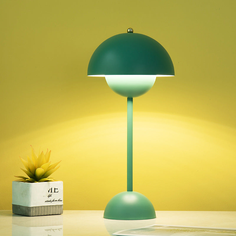 Creative Nordic Simple Bud Table Lamp Saor Style