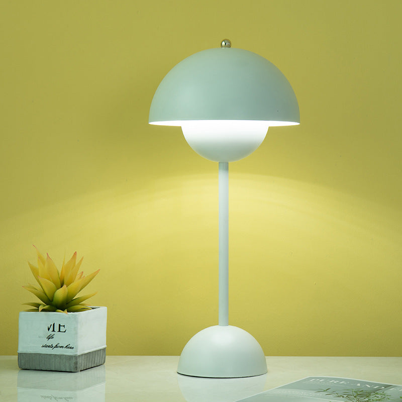 Creative Nordic Simple Bud Table Lamp Saor Style
