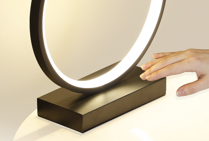 Nordic Table Lamp Bedroom Bedside Lamp Romantic Fashion Modern Light Luxury Living Room GND Products