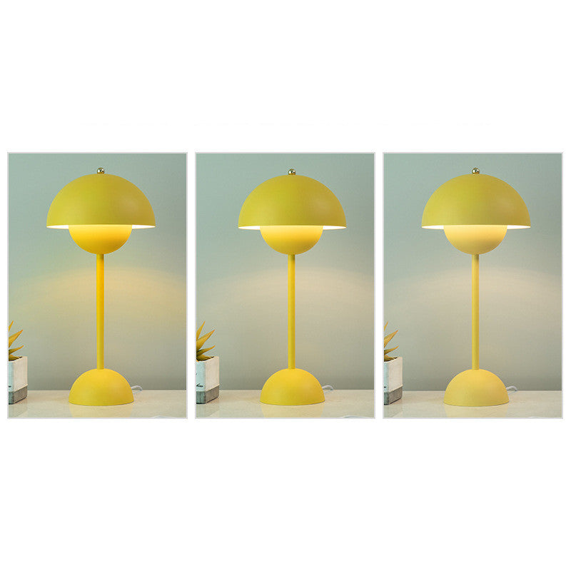 Creative Nordic Simple Bud Table Lamp Saor Style
