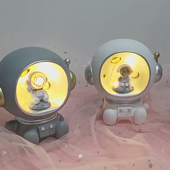 Astronaut Creative Night Light Piggy Bank Resin De